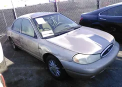 1FAFP66L7WK246122: 16817393