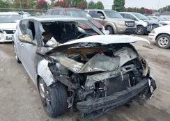 KMHTC6AD4HU319622: 37360578