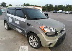 KNDJT2A67D7577423: 37425764