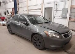 1HGCP26798A016729: 38385084