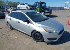 1FADP3E27GL266221: 39127597