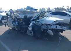 1FADP3E23GL363075: 38750914