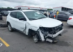 3C4NJDBN3RT605181: 40042619