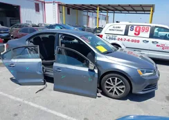 3VWD67AJ0GM389758: 40059841