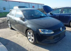 3VWLL7AJ6CM061498: 40095982