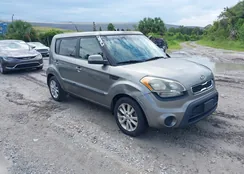 KNDJT2A62C7473372: 40166066