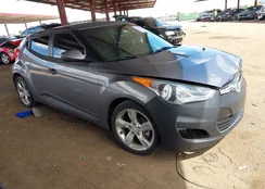 KMHTC6AD2FU233643: 40177637