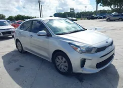 3KPA24AD2LE285075: 40229527