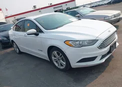 3FA6P0LU3JR103537: 40260617