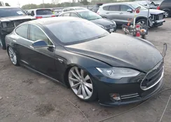 5YJSA1DG9DFP06457: 40312348