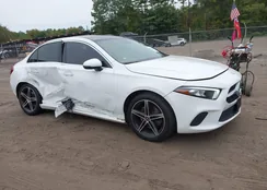 WDD3G4FB0KW032008: 40373446