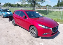 3MZBN1L33JM218242: 39733485