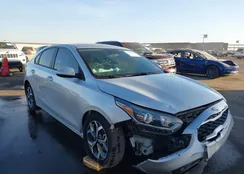 3KPF24AD7ME334469: 41182916