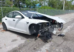 5YJSA1E60NF459725: 40679238