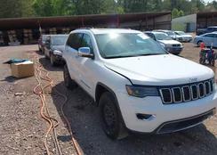 1C4RJEBG5JC131100: 41912261