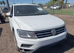 3VV2B7AX4JM163970: 41920022