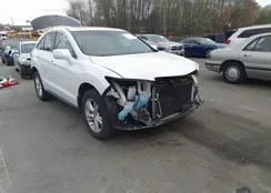 5J8TB3H5XFL013033: 41933347