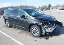 2C4RC1L73MR586072: 41952028