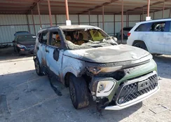 KNDJ23AU9L7045578: 41978146