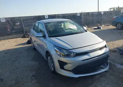 3KPA24AD2PE545609: 41993823