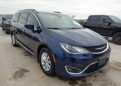 2C4RC1BG2HR526422: 42032839