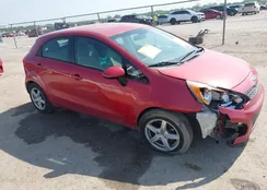 KNADM5A3XF6440600: 42041732