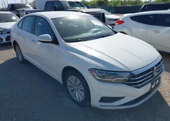 3VWC57BU9KM105334: 42051206