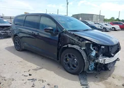 2C4RC1S75NR113390: 42055885