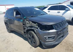 3C4NJDBB1JT433405: 42066178