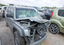 1C4NJPBA8HD116584: 42067579