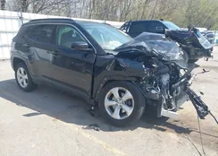 3C4NJDBB1JT265894: 42109967