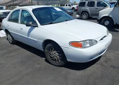 1FAFP13P3WW122027: 42110008