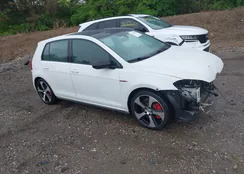 3VW447AU8HM011706: 42129815