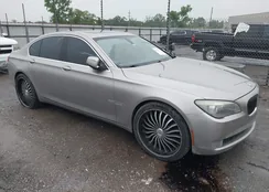 WBAKA8C50CDX01319: 42133359