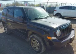 1C4NJRBB0HD144870: 42135865