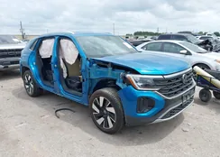 1V2WE2CA2RC208807: 42136547