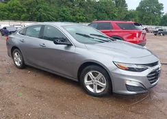 1G1ZB5STXRF142557: 42160551