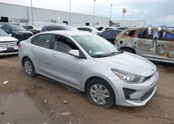 3KPA24AD7ME364727: 42164021