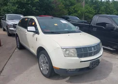 2LMDU68C18BJ15272: 42182342