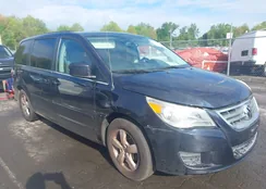 2V4RW3DG3BR717246: 42196697