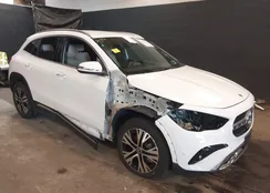 W1N4N4HB7SJ641099: 42211367