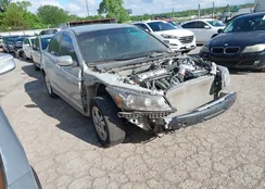 1HGCP2F46AA188535: 42221525