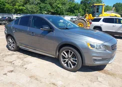 YV4612UM0G2000284: 42230451