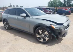 YV4L12WKXS2147672: 42240270