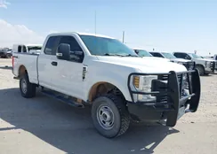 1FT7X2B62KED43261: 42256832