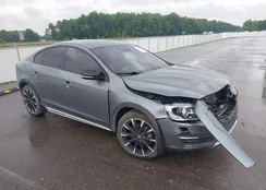 YV4612UM4G2000529: 42299464