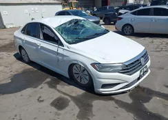 3VWC57BU4LM102844: 42301988