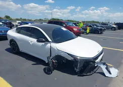 3KPFW4DE3SE037544: 42307566