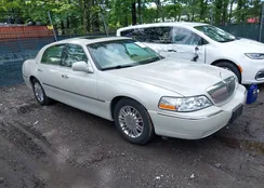 1LNHM82V26Y619302: 42333085