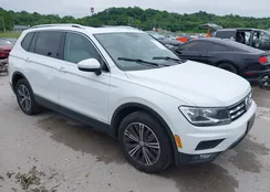 3VV3B7AX1JM079111: 42351445